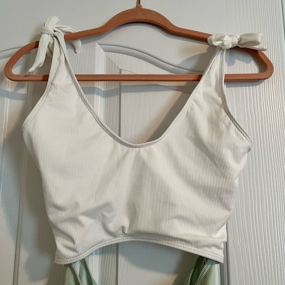 SHEIN One Piece Swimsuit - Picture 11 of 12